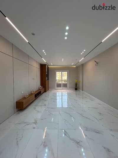 160 square meter apartment with two sections on the street, beautiful view with the Gardens of the Pyramids 160 square meter apartment with two sections on the street, beautiful view with the Gardens of the Pyramids