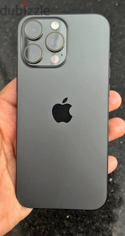 Apple - iPhone 16 Pro Apple - iPhone 16 Pro