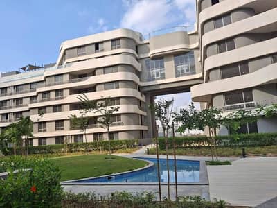  Apartment for sale with a full landscape view, ready for immediate delivery, in a prime location within the Bloomfields compound in New Cairo (Taga