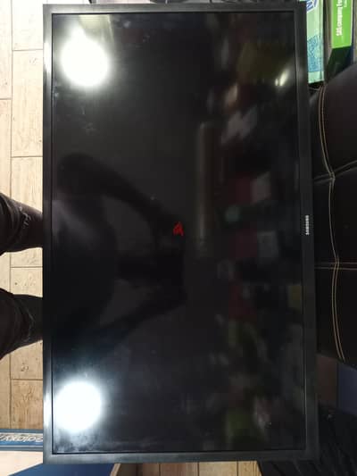 شاشه سامسونج 32 استخدام اسبوع واي فاي