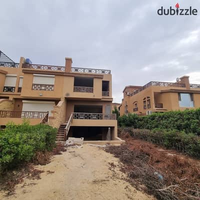 تاون هاوس كورنر  للبيع فيو مميز في كمبوند Pyramids Walk 6 اكتوبر