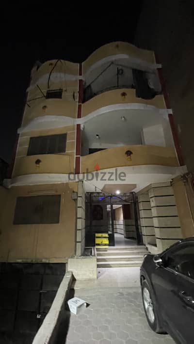 للبيع عقار على مساحة ٢٨٦ متر مربع بشارع الجيش الرئيسى
