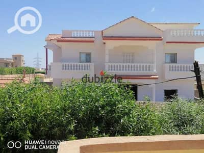 فيلا للبيع متميزة سيدي كرير مفروش 650 متر
