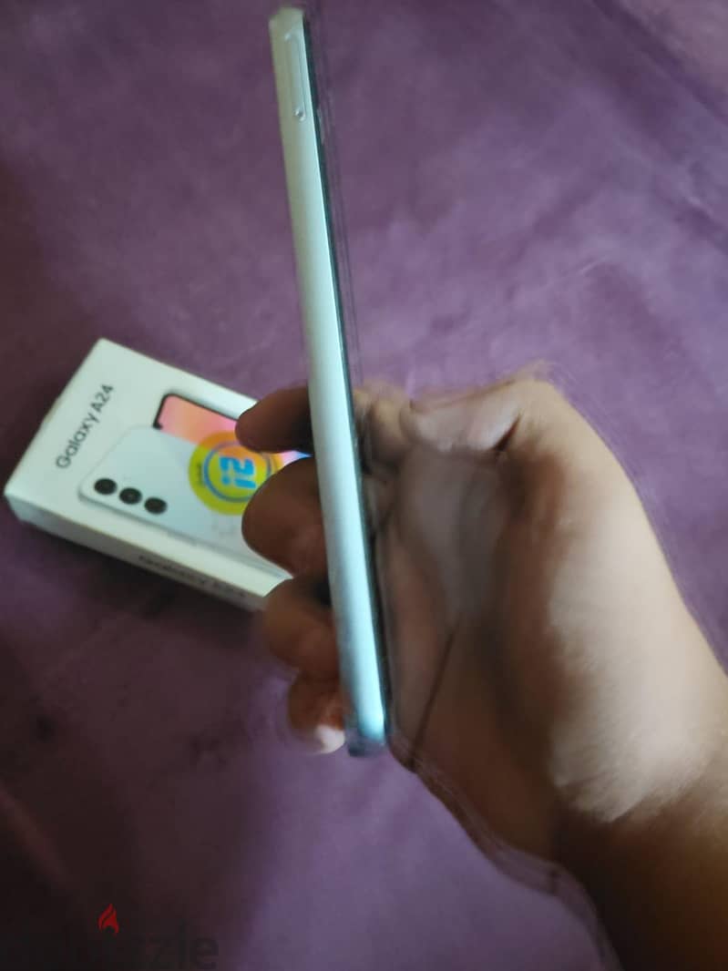 Samsung A24 2