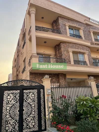 Furnished studio for rent in Al-Qoronfol Villas Studio located within a private villa Prime location near 90th Street and the Public Prosecutor's Office Just steps away from the Eastern Market in Al-Rehab And Platinum Club The studio is fully equipped and