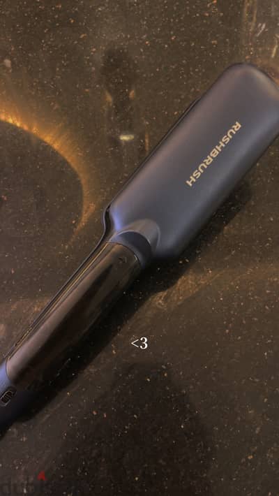 Rush Brush X6 Hair Straightener -like new