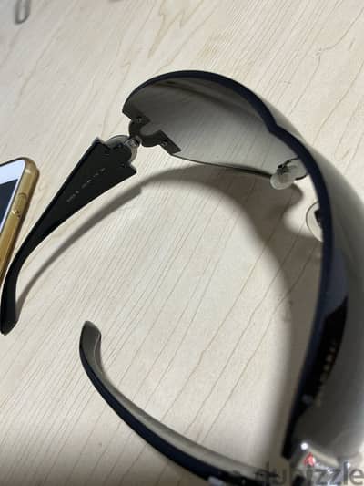 نظارة شمسية BVLGARI أصلية - بحالة ممتازة