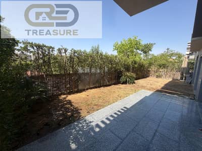 semi furnished Apartment with garden for rent in Eastown -new cairo