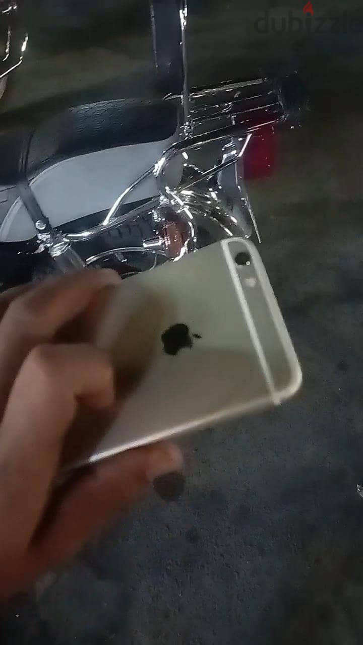 Apple - iPhone 6 Plus 1