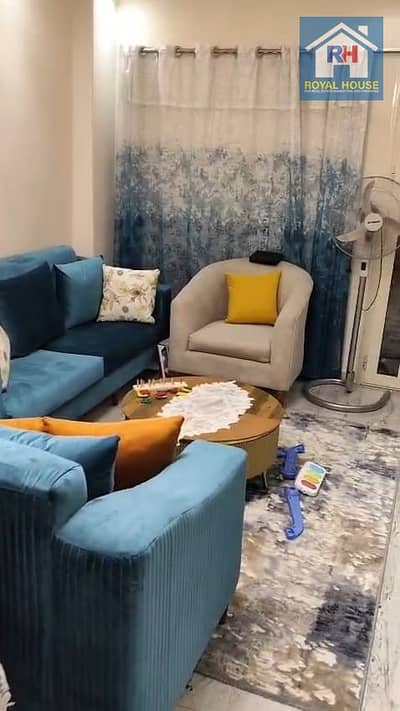 90 sq m apartment for sale on Qamar Street, next to the post office, off Ain Shams Main Street and near the metro station.