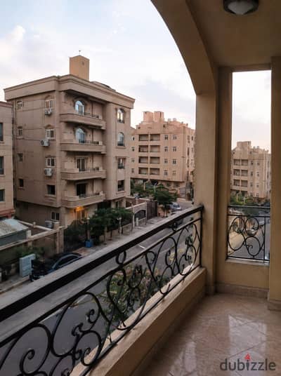 كمبوند امام البنفسج عمارات على الشارع الرئيسي بجوار WaterWay خطوات لكوبري الرحاب التسعين الشمالى شقة160م واجهة سوبرلوكس دقيقة للرحاب