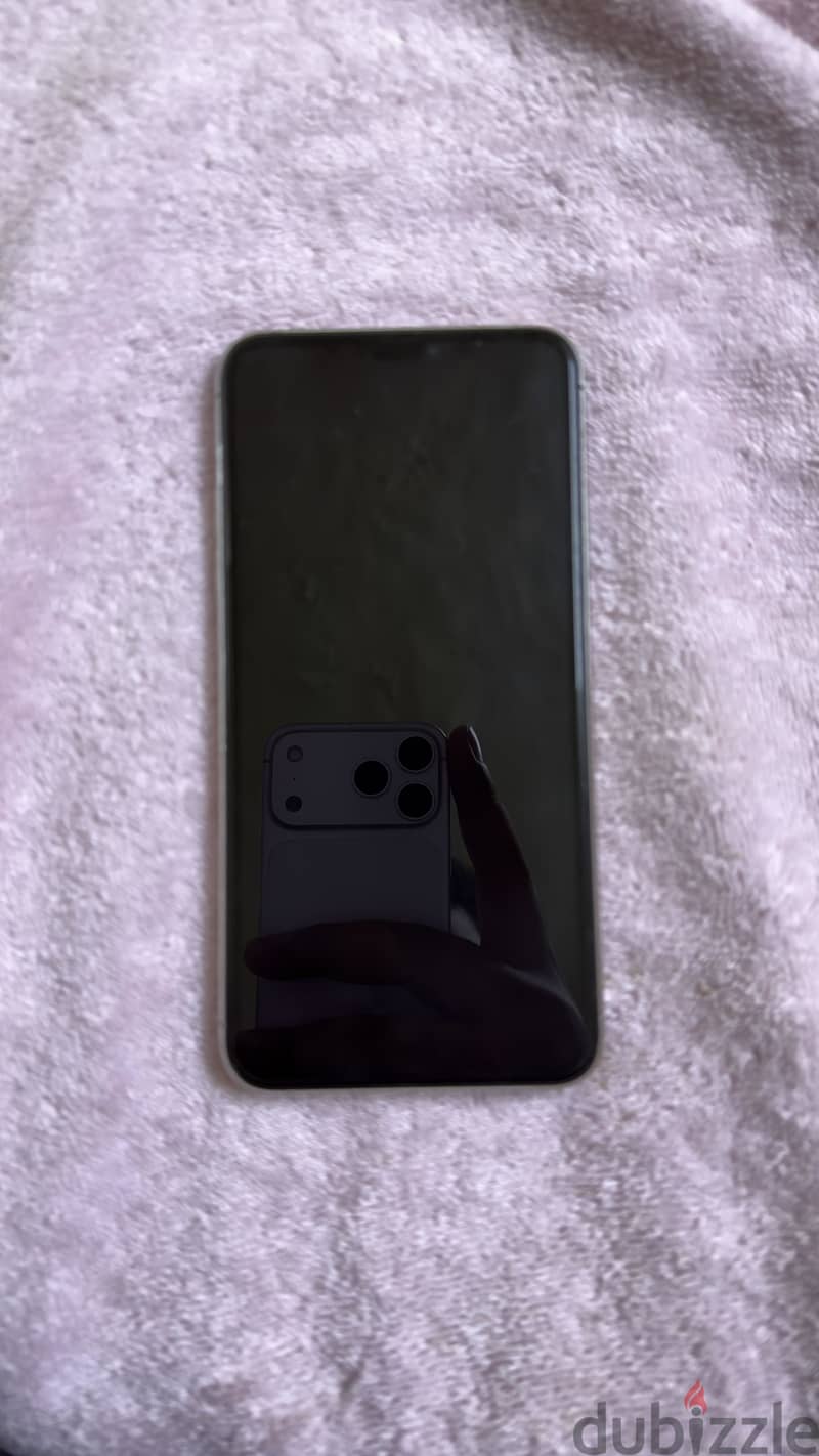 Apple - iPhone 11 Pro Max 4