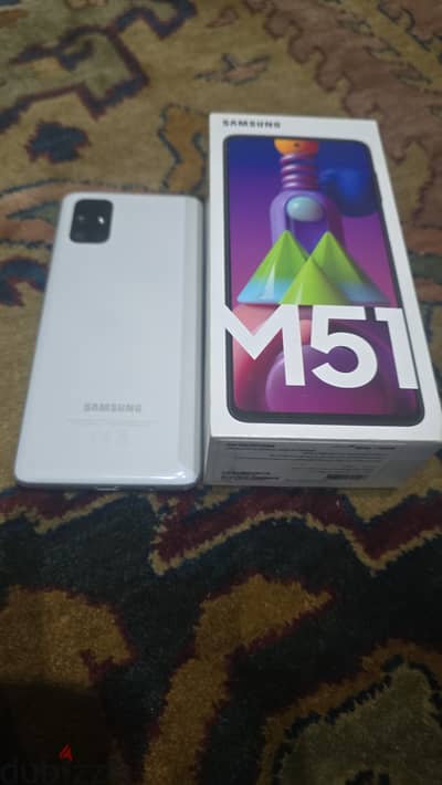 بحاله ممتازة كالجديد