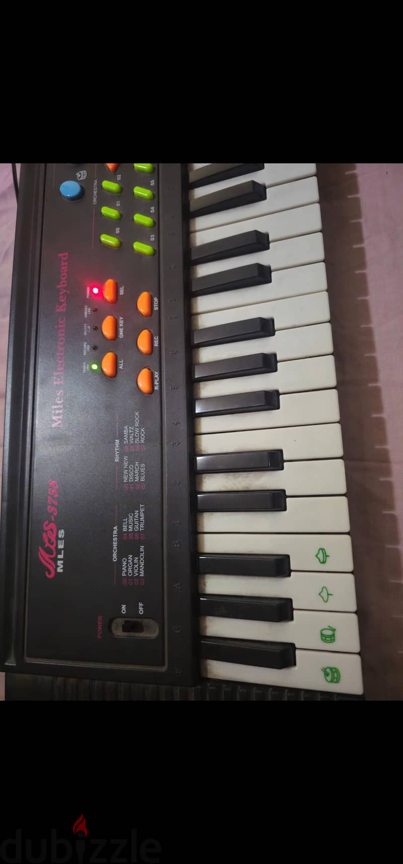 Electronic Keyboard السعر ٥٠٠ 2