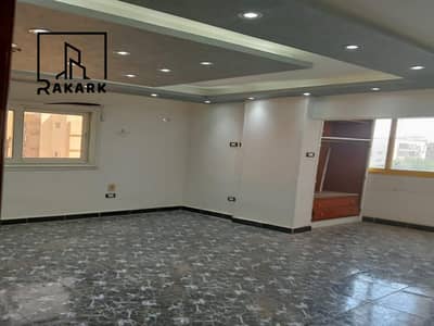 Office 120 sqm for rent in Sheraton Residence on Al Nasr Street