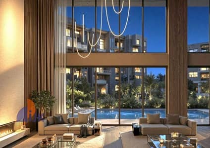 A prime opportunity for living or investment: a stunning villa for sale directly on the central axis and overlooking the Green River in the heart of t