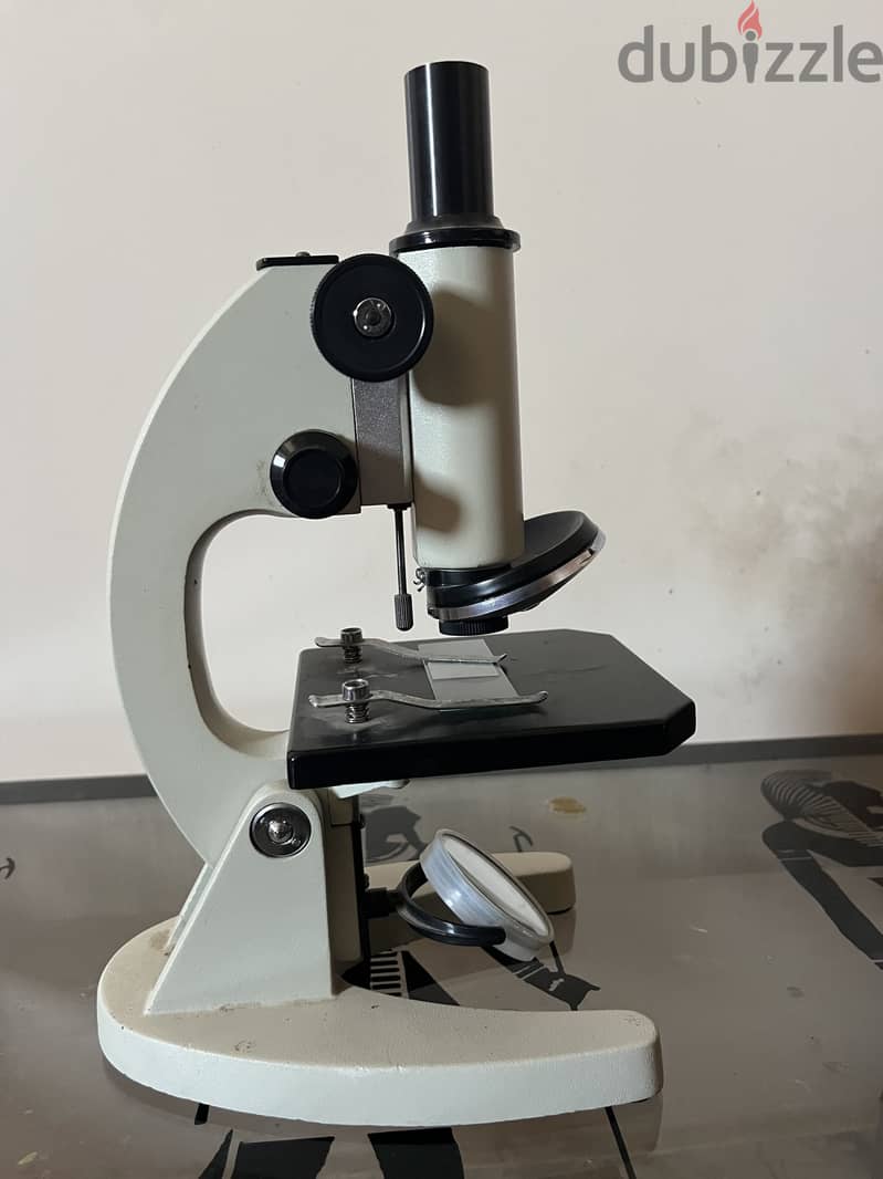 Lab microscope 2