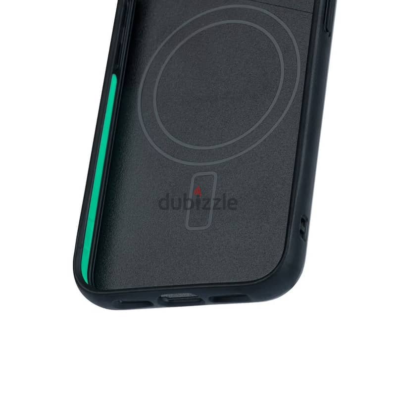 iPhone 13 Pro Max case from Mous 2