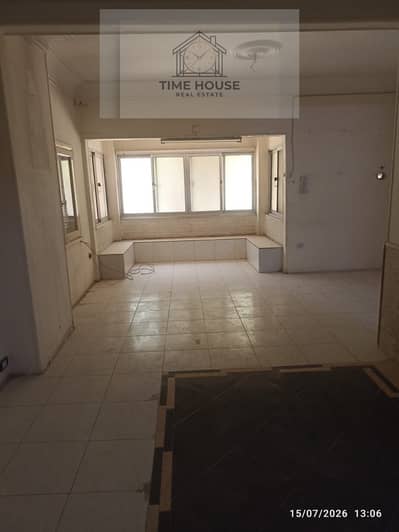 Apartment for rent, raised ground floor in Al-Sab'a Buildings at a very special price.