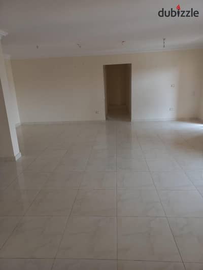 For sale in Madinaty, two open apartments, area 200 square meters, fully finished