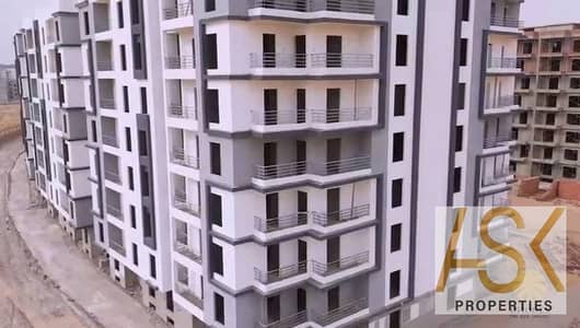 View and receive a duplex with a discount of 3.97 million and a view of the lakes within Rhodes, the New Administrative Capital. View and receive a duplex with a discount of 3.97 million and a view of the lakes within Rhodes, the New Administrative Capital.