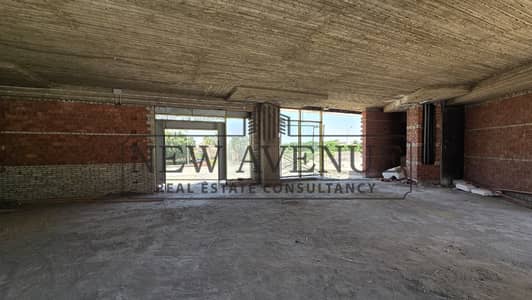 مطعم للإيجار في موقع مميز شيدز بالتجمع الخامس Shades  New Cairo