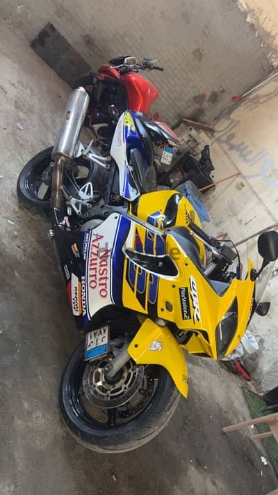 honda f4i sport 2003
