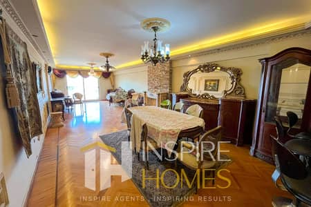 Furnished Apartment for Rent, Licensed, High Floor, Steps from Saint Genie Square