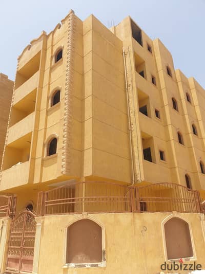  عمارة كاملة للبيع بالأندلس جنوب الأحياء | ناصية | 4 شقق | جاهزة للاستثمار