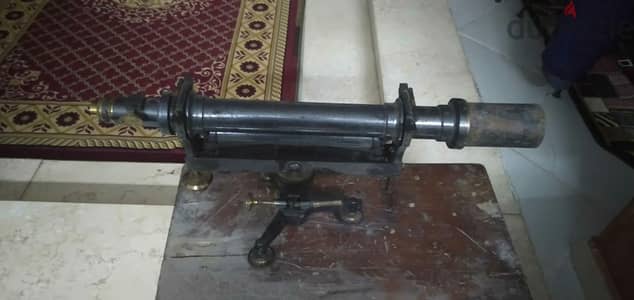 تلسكوب عطيق من القرن 19عشر