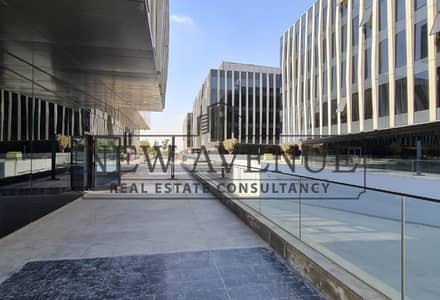 مكتب للايجتر متشطب بالكامل بلازا فيو في سوديك التجمع الخامس Sodic EDNC New Cairo