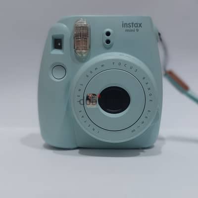 Fujifilm Instax Mini 9 Instant camera - Excellent Condition
