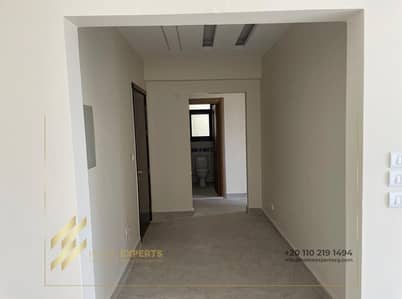 Prime Location Apartment For rent In District 5 _ Kitchen and ACs