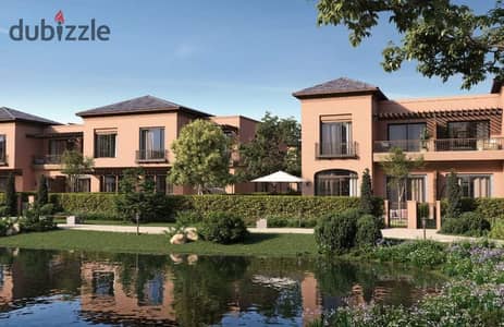 فيلا توين 270 متر تطل علي اللاند سكيب في Village West بجانب تارا مون لاند