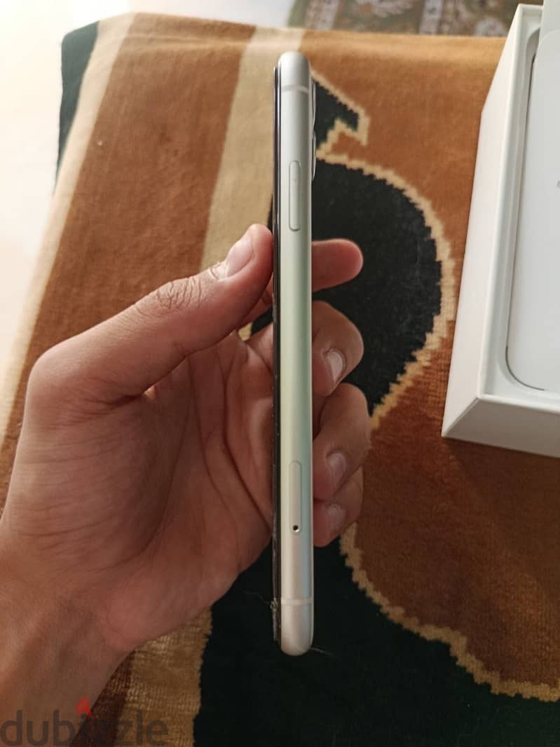 Apple - iPhone 11 3