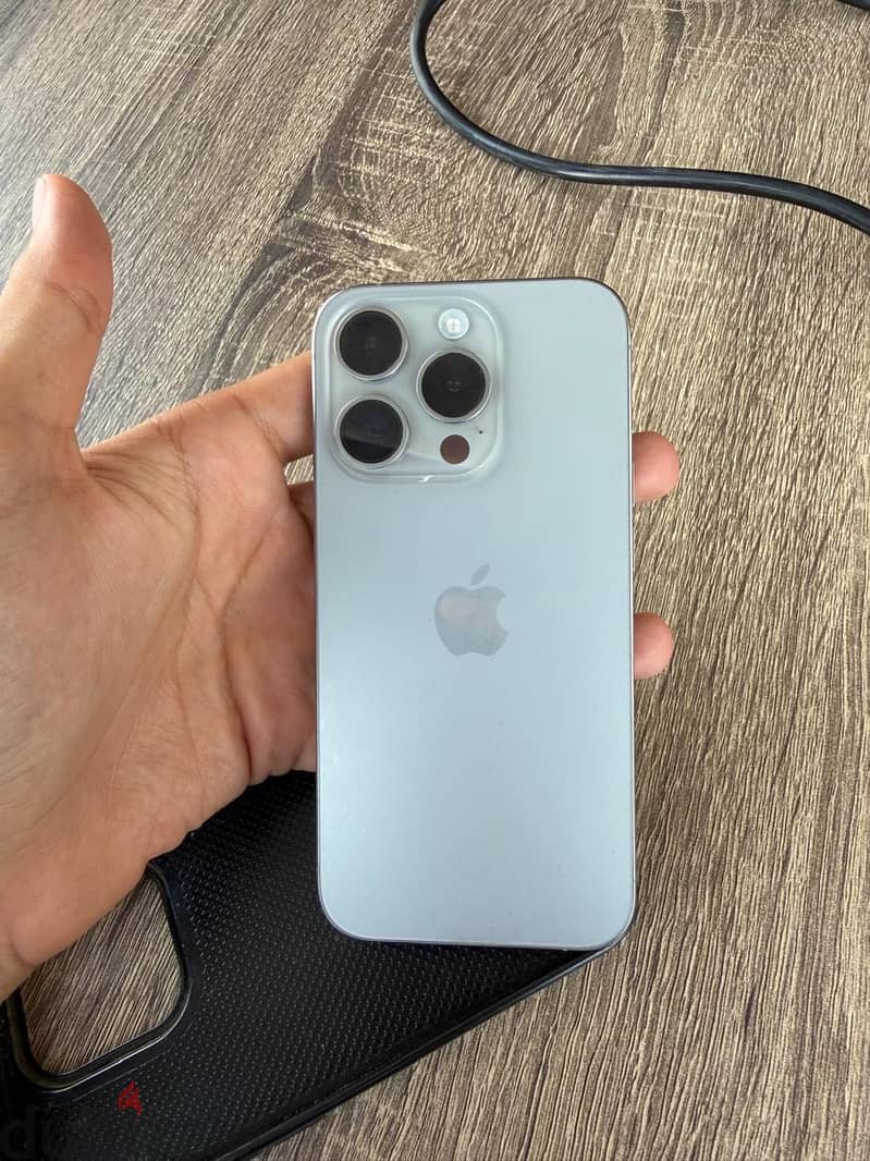 Apple - iPhone 15 Pro 4