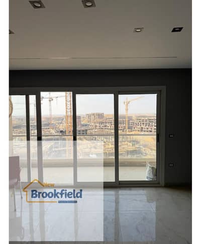 شقه للايجار  اول سكن فى كمبوند اى سيتى بالتجمع الخامس  بالمطبخ والتكييفات ودريسينج Luxury Apartment for Rent Kitchen, ACs & Dressing Room