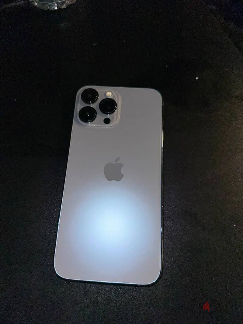 Apple - iPhone 13 Pro Max 1