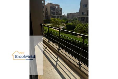 شقه للايجارفيو لاند سكيب مطبخ وتكييفات فى كمبوند فيفث سكوير المراسم بجوار شارع التسعين ومحور بن زايد Apartment for Rent in Fifth Square Al Marasem
