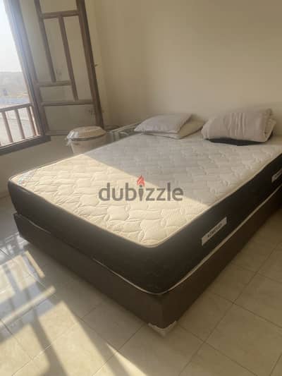 دولاب وسرير