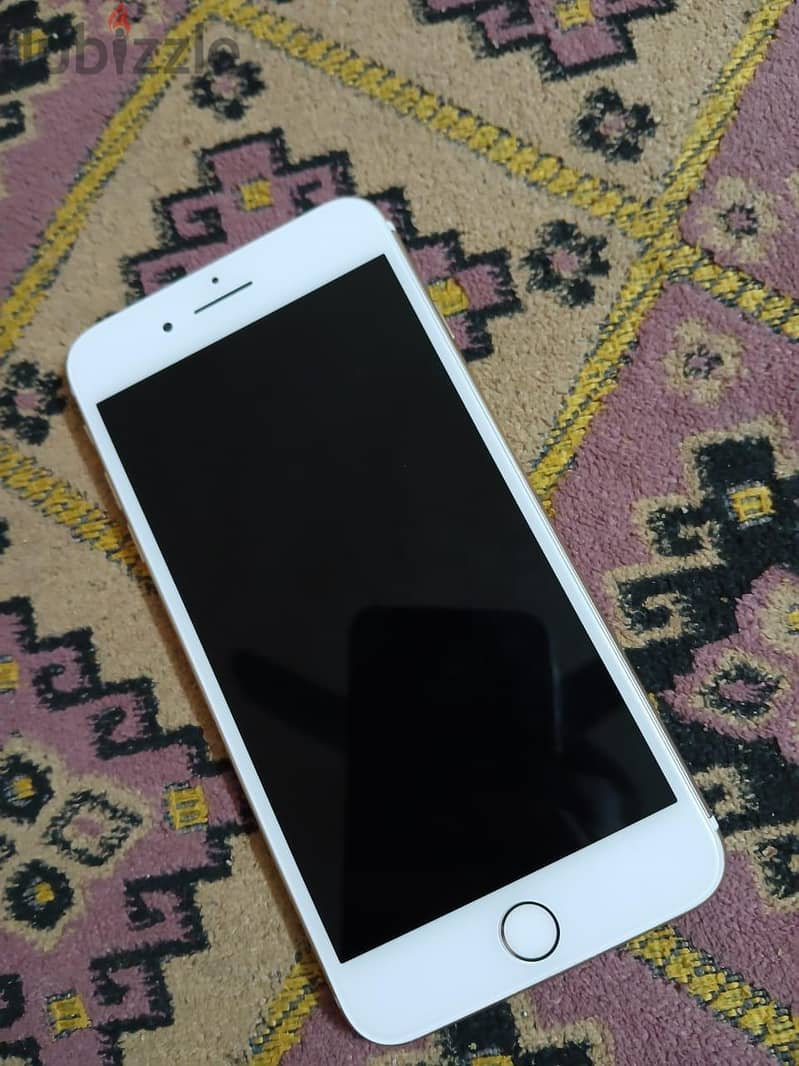 Apple - iPhone 7 Plus 1