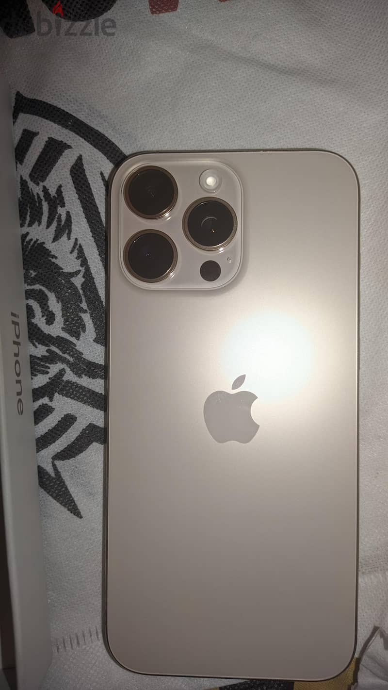 iPhone 16 pro max 512 battery %100 2