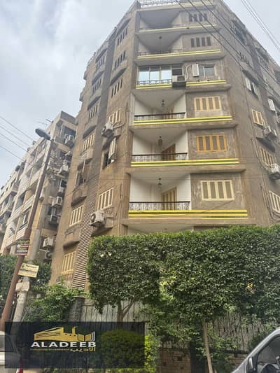 للبيع عمارة إدارية سكنية بالنزهه الجديدة