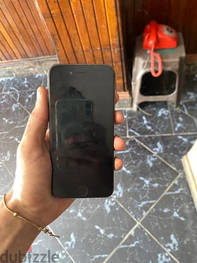 Apple - iPhone SE
