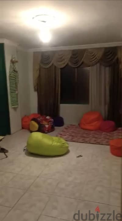 شقه في شارع مميز بفيصل