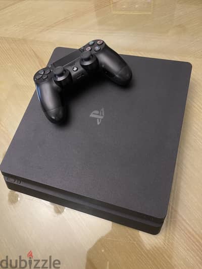 PlayStation 4 Great Condition with controller