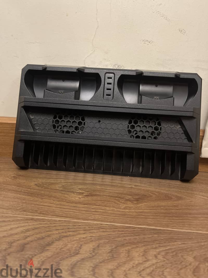 PlayStation 4 Cooler 1