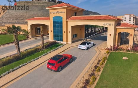 Apartment for Sale in Stone Residence Compound, New Cairo – Garden and Pool View