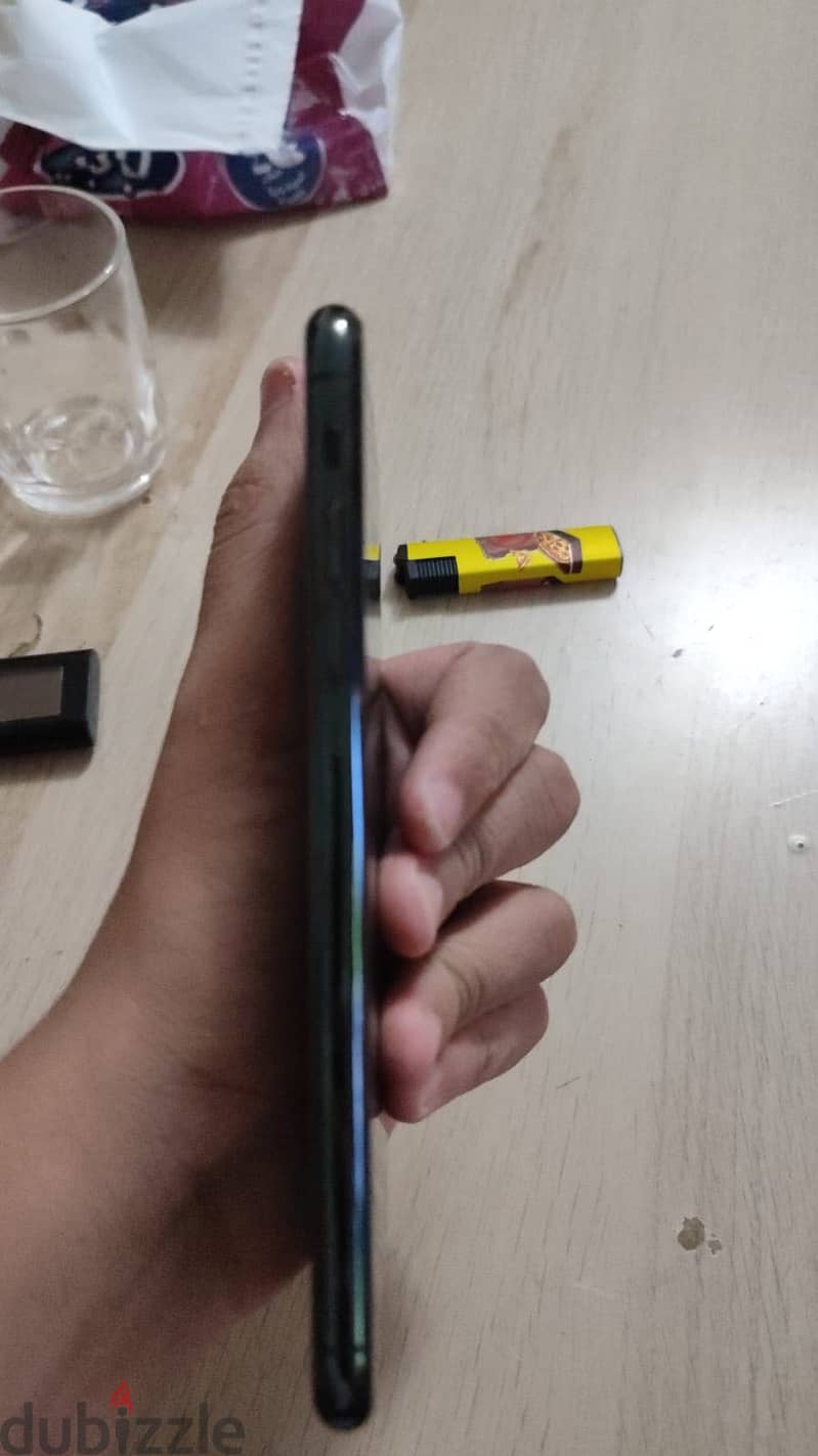Apple - iPhone 11 Pro Max 2