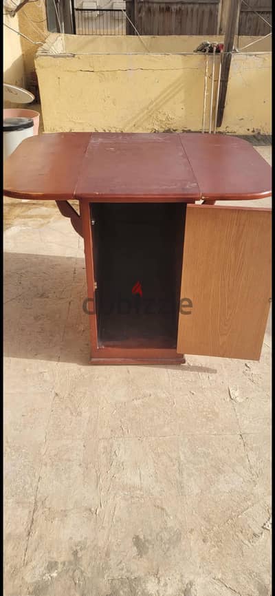 ترابيزة للمطبخ